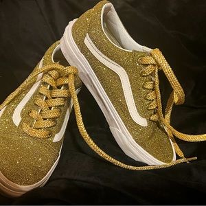 Vans shoes gold glitter women size 6. Worn only once.sparkle
